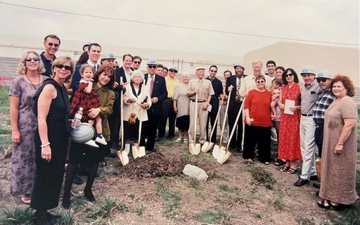 1999 Groundbreaking of Lang Chabad Center